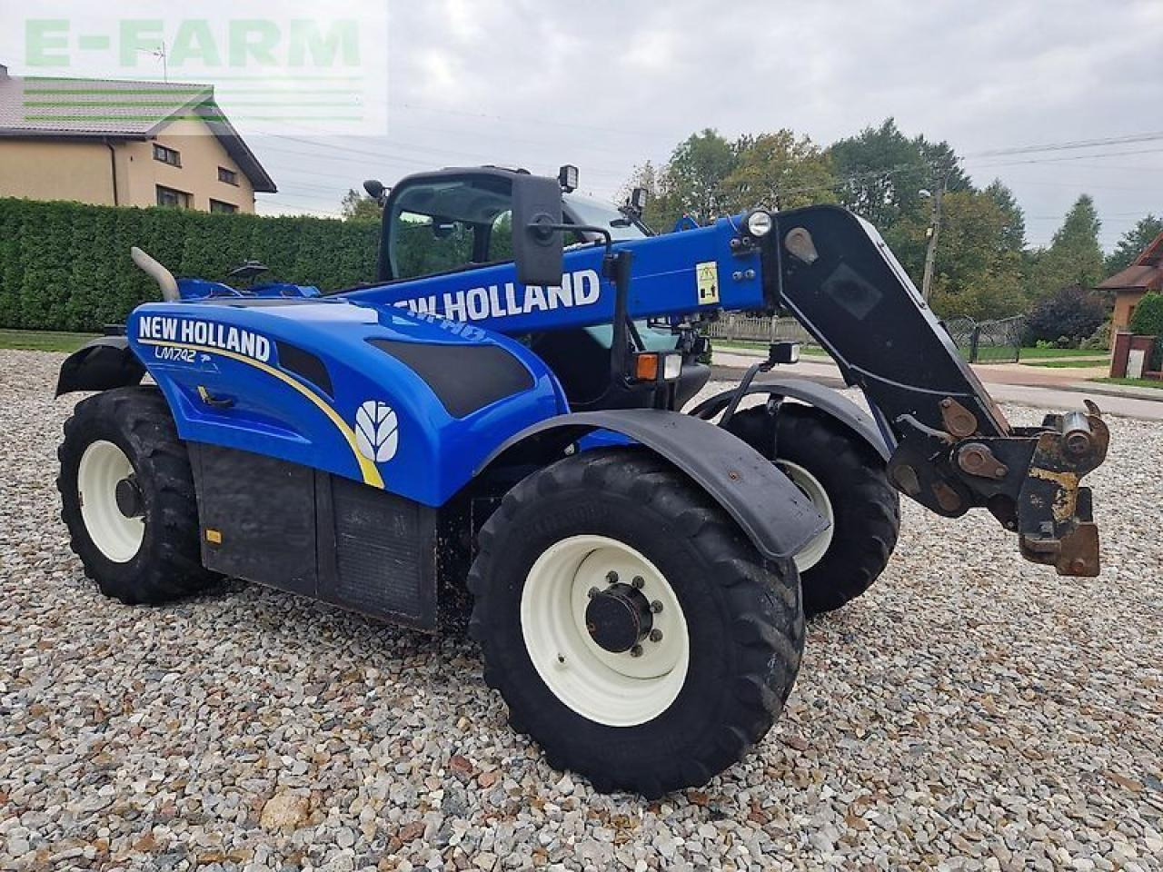 Wiellader New Holland lm 7.42