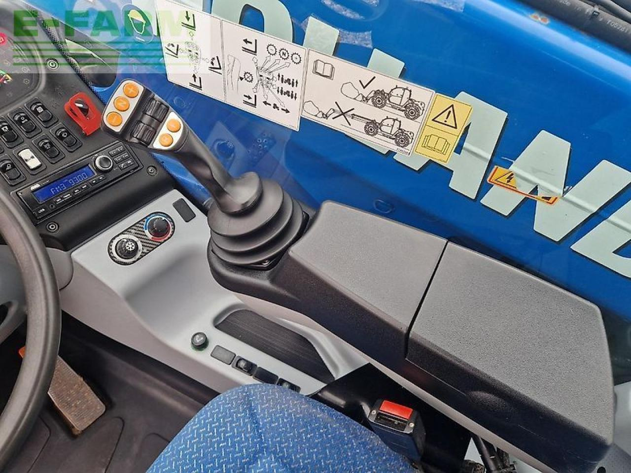 Wiellader New Holland lm 7.42