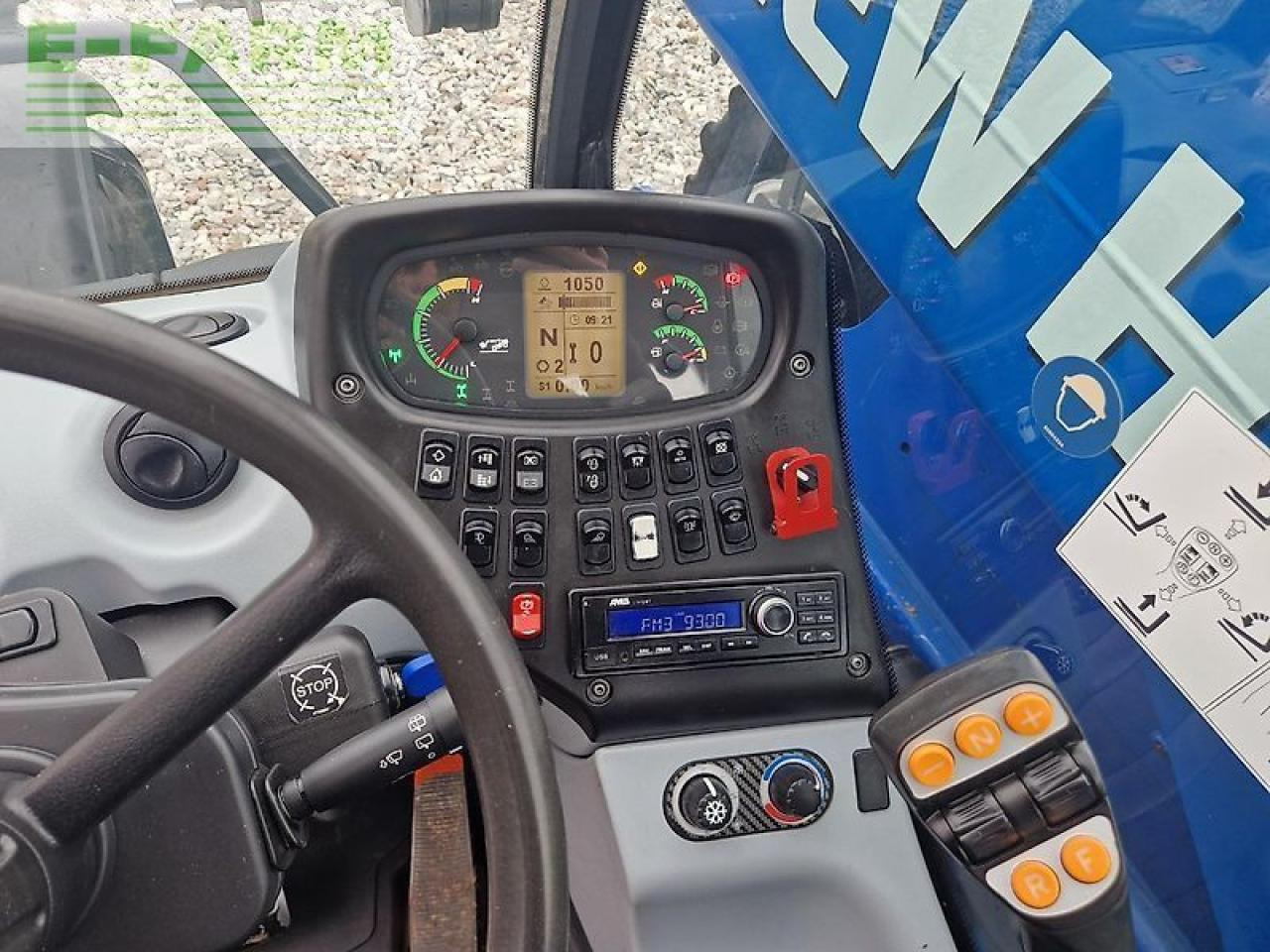 Wiellader New Holland lm 7.42