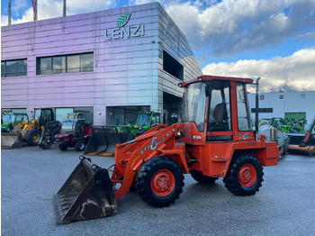 Wiellader  PALAGOMMATA FAI 675