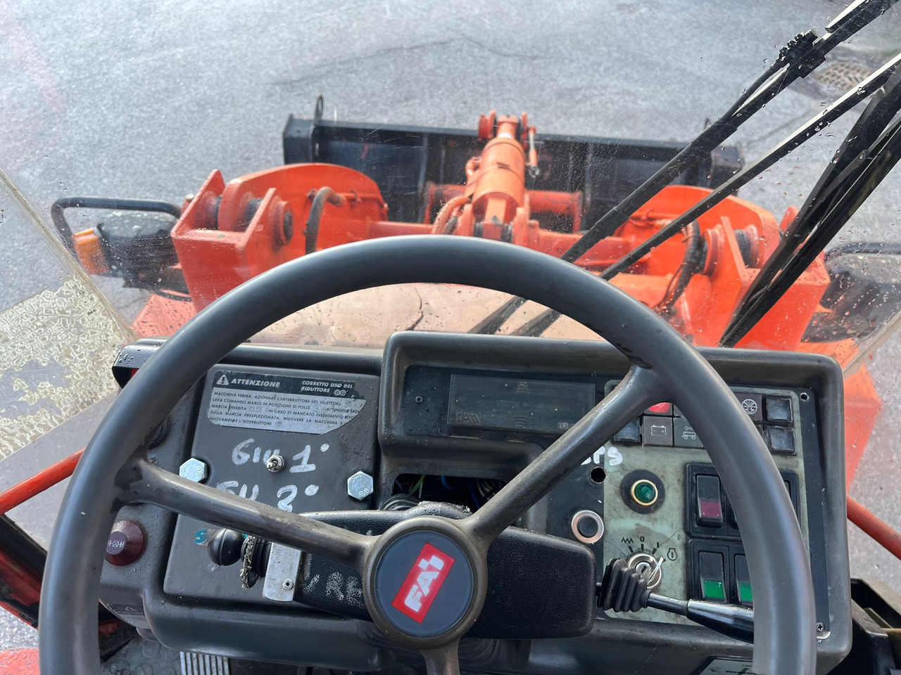Wiellader PALAGOMMATA FAI 675