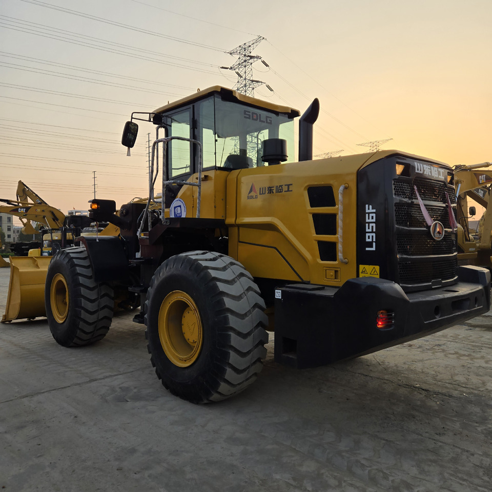 Wiellader SDLG L956F