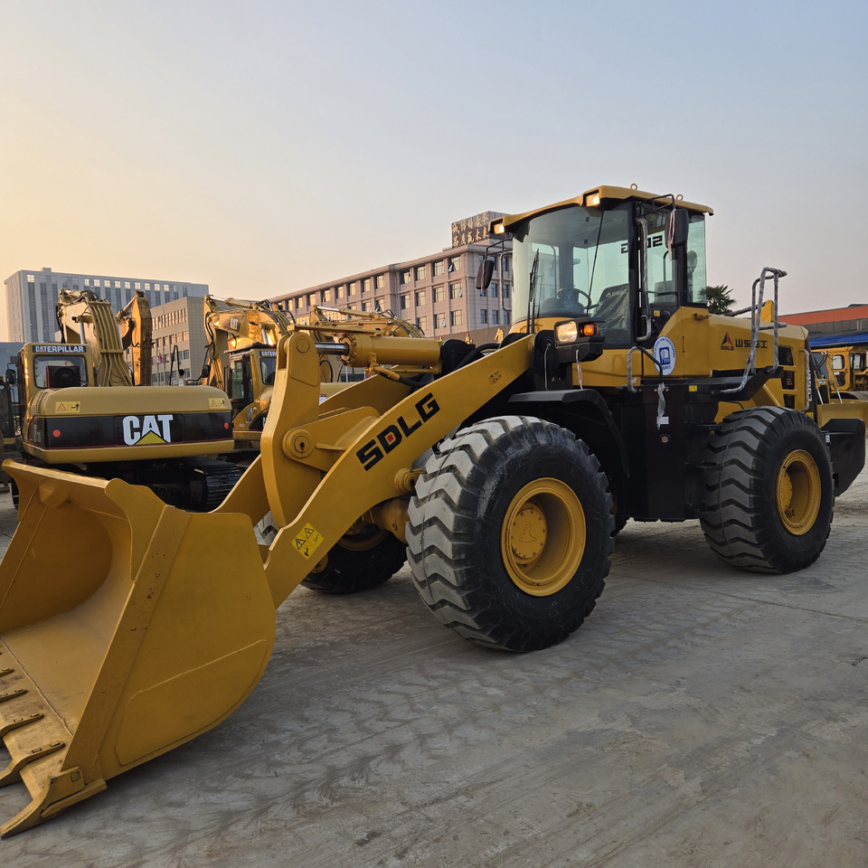 Wiellader SDLG L956F