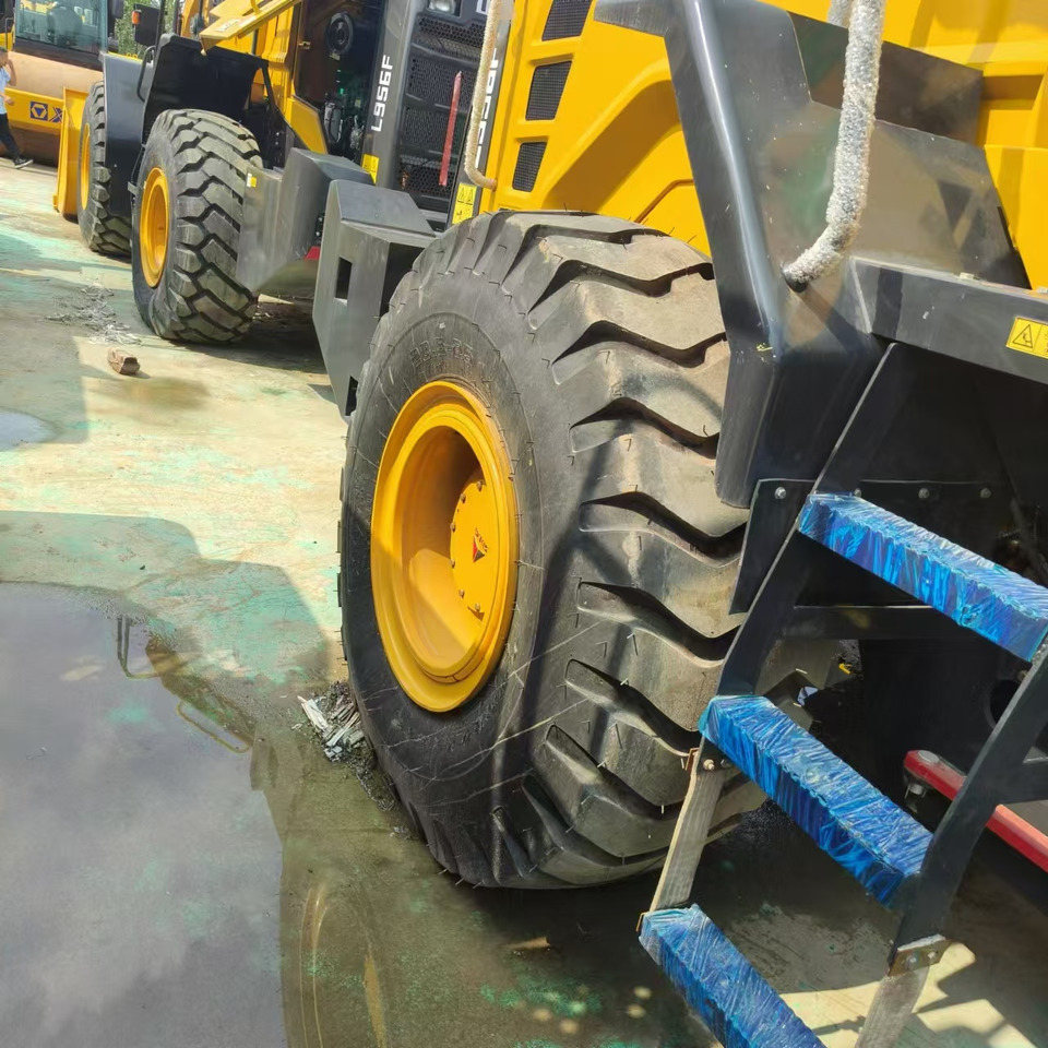 Wiellader SDLG L956F
