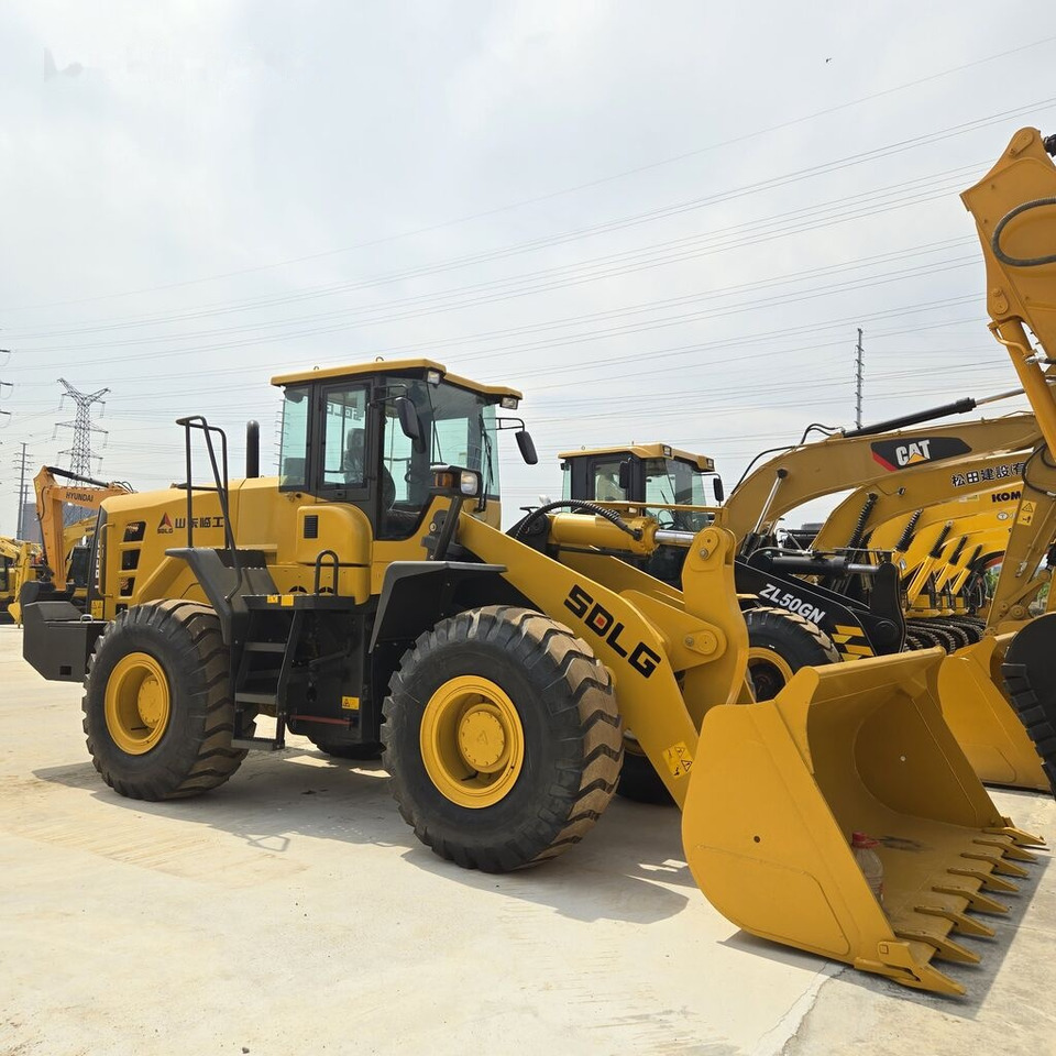 Wiellader SDLG L956F
