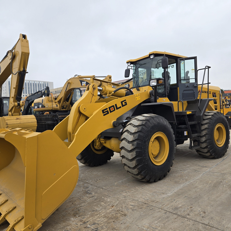 Wiellader SDLG L956F