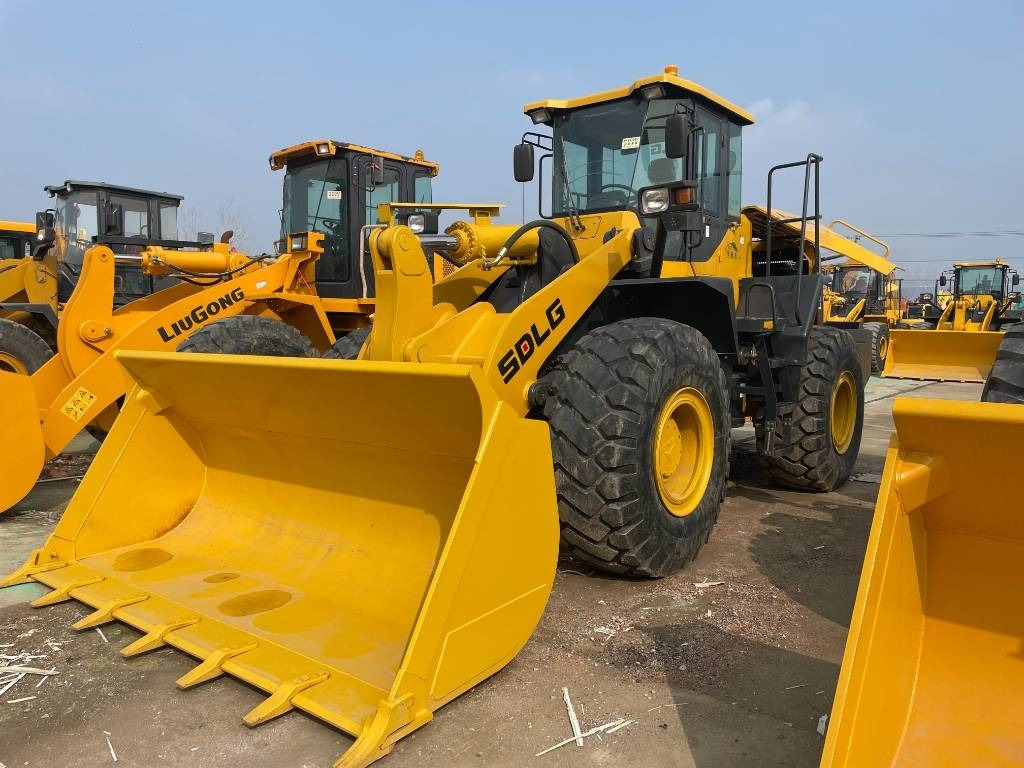 Wiellader SDLG LG956F