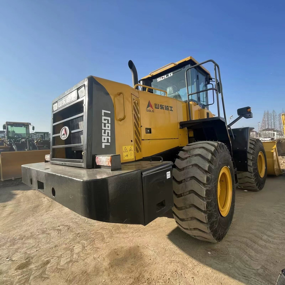 Wiellader SDLG LG956L