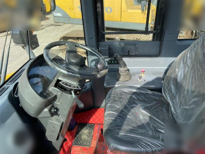 Wiellader SDLG LG956L