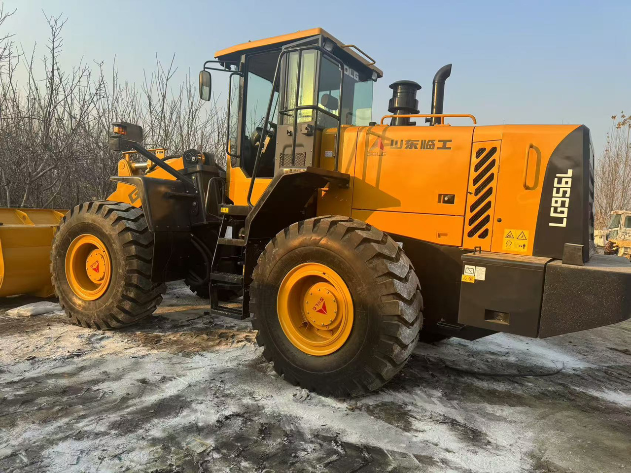 Wiellader SDLG LG956L