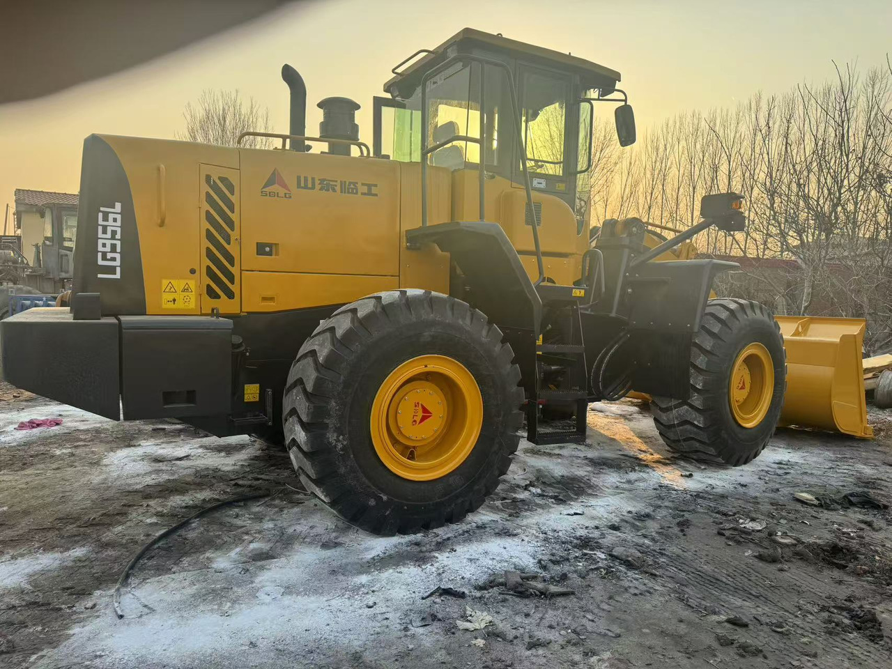 Wiellader SDLG LG956L