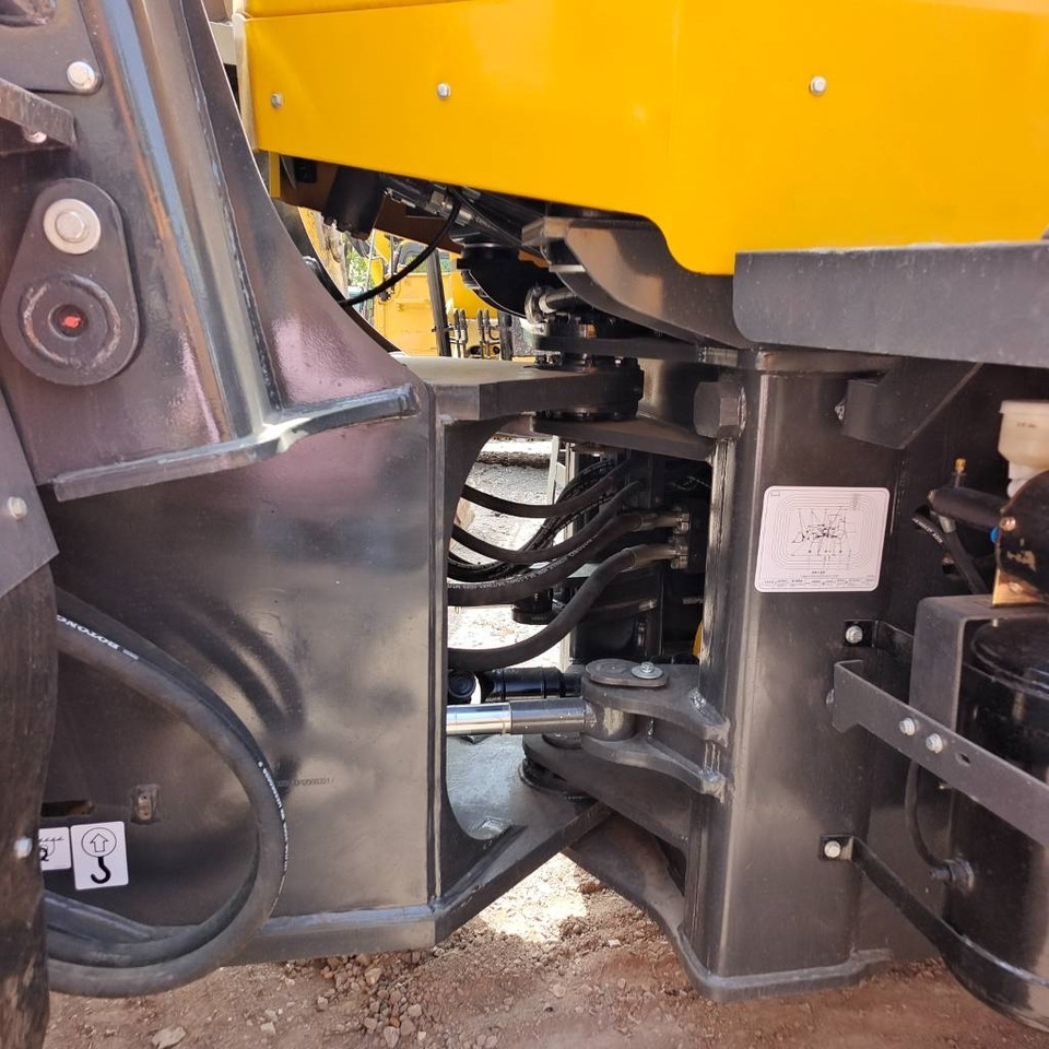 Wiellader SDLG LG 956