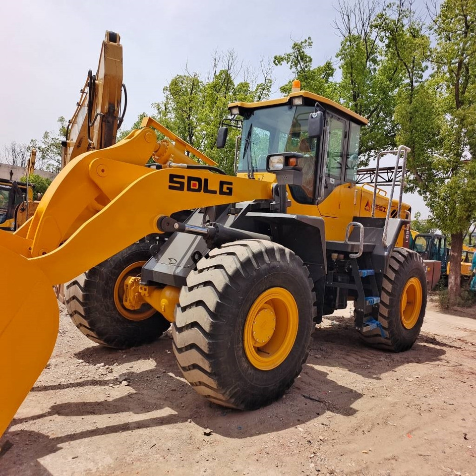 Wiellader SDLG LG 956