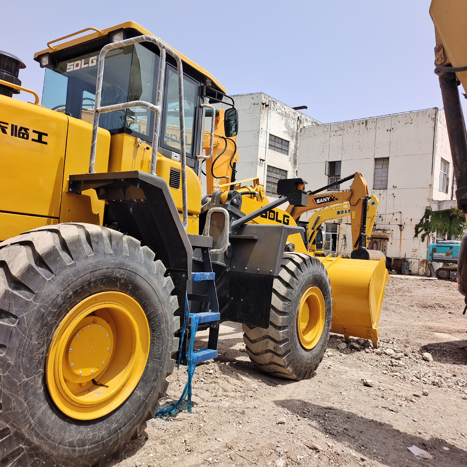 Wiellader SDLG LG 956L