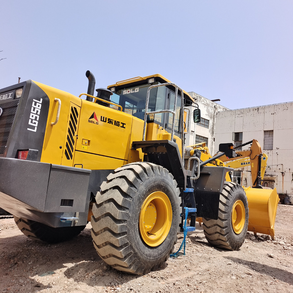 Wiellader SDLG LG 956L