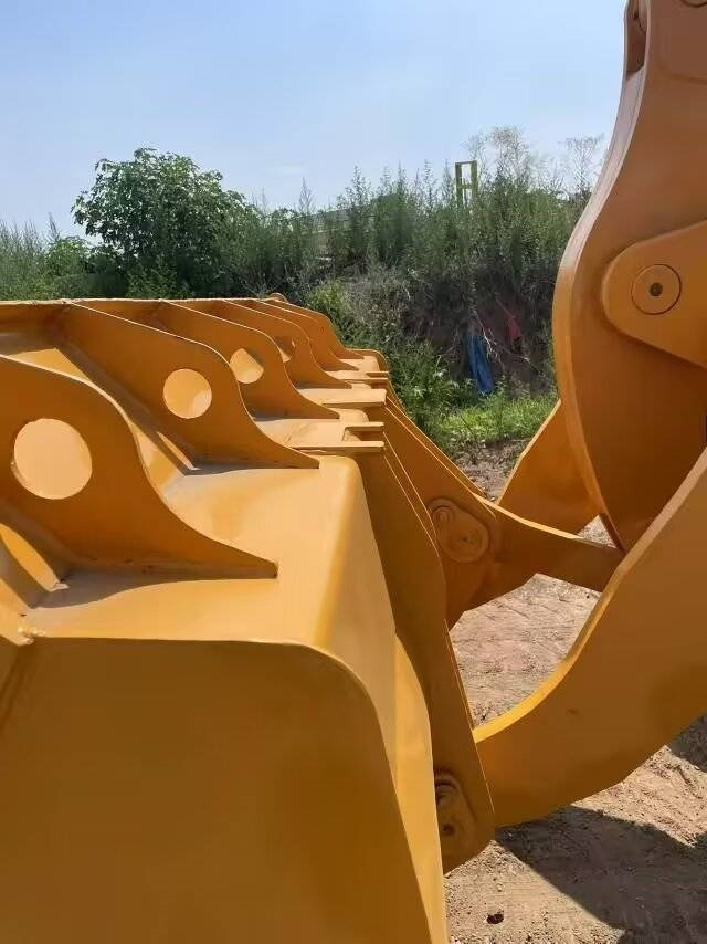 Wiellader SDLG LG 956L