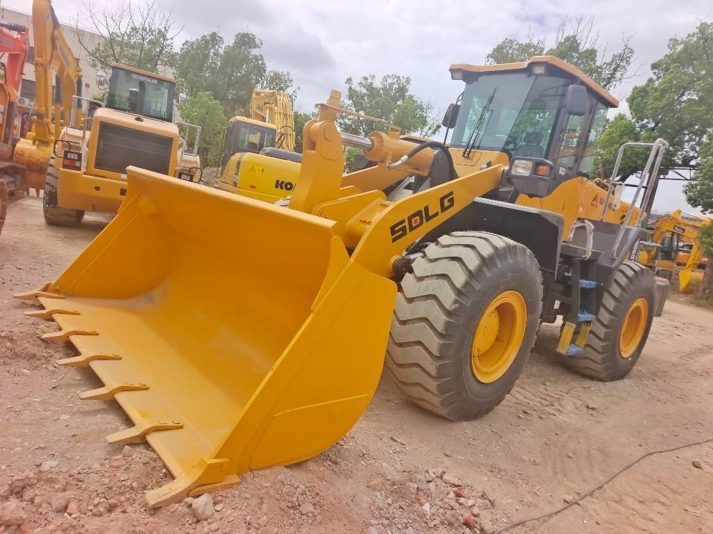 Wiellader SDLG LG 956 L