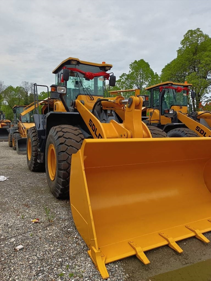 Wiellader SDLG L 956 F