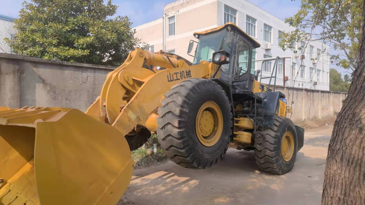 Wiellader SEM 660D