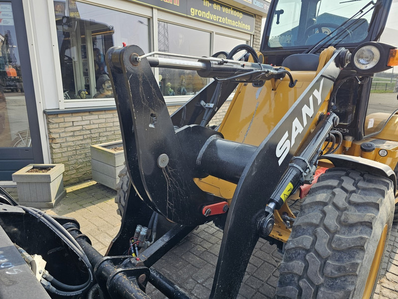 Wiellader Sany SW085