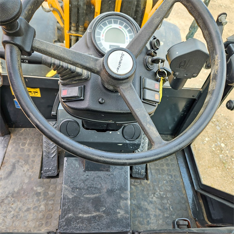 Wiellader Schaeff 2445