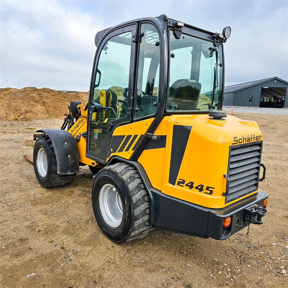 Wiellader Schaeff 2445