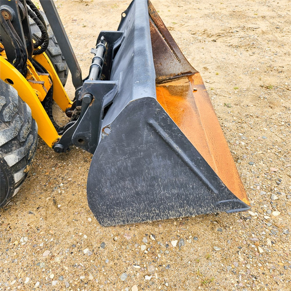 Wiellader Schaeff 2445