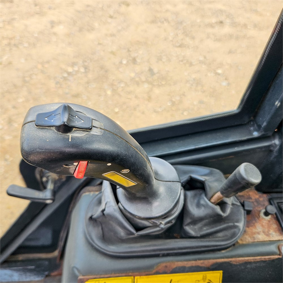 Wiellader Schaeff 2445