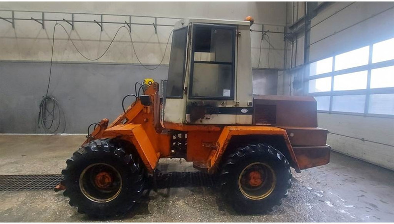 Wiellader Schaeff SKL 832 (For parts)