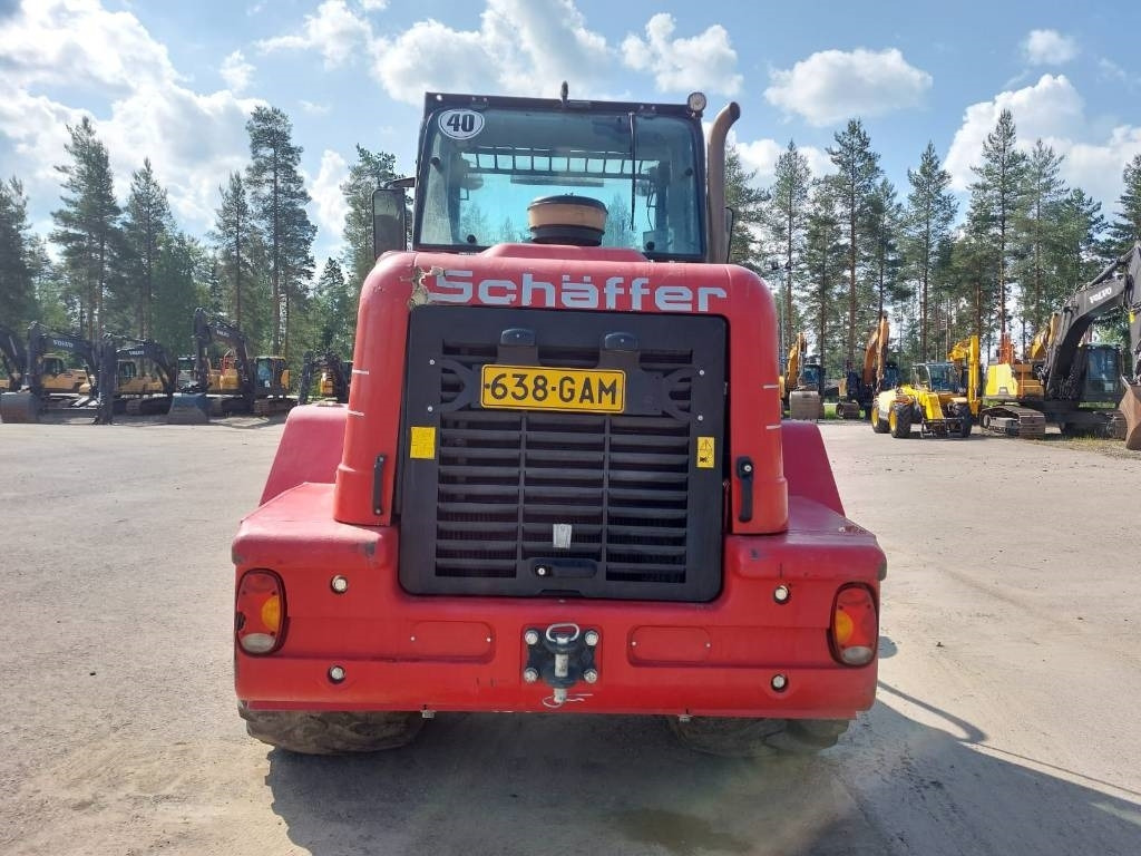 Wiellader Schäffer 9660T TELESKOOPPIKUROTTAJA
