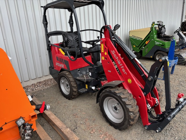 Wiellader Schäffer Hoflader 2028-2