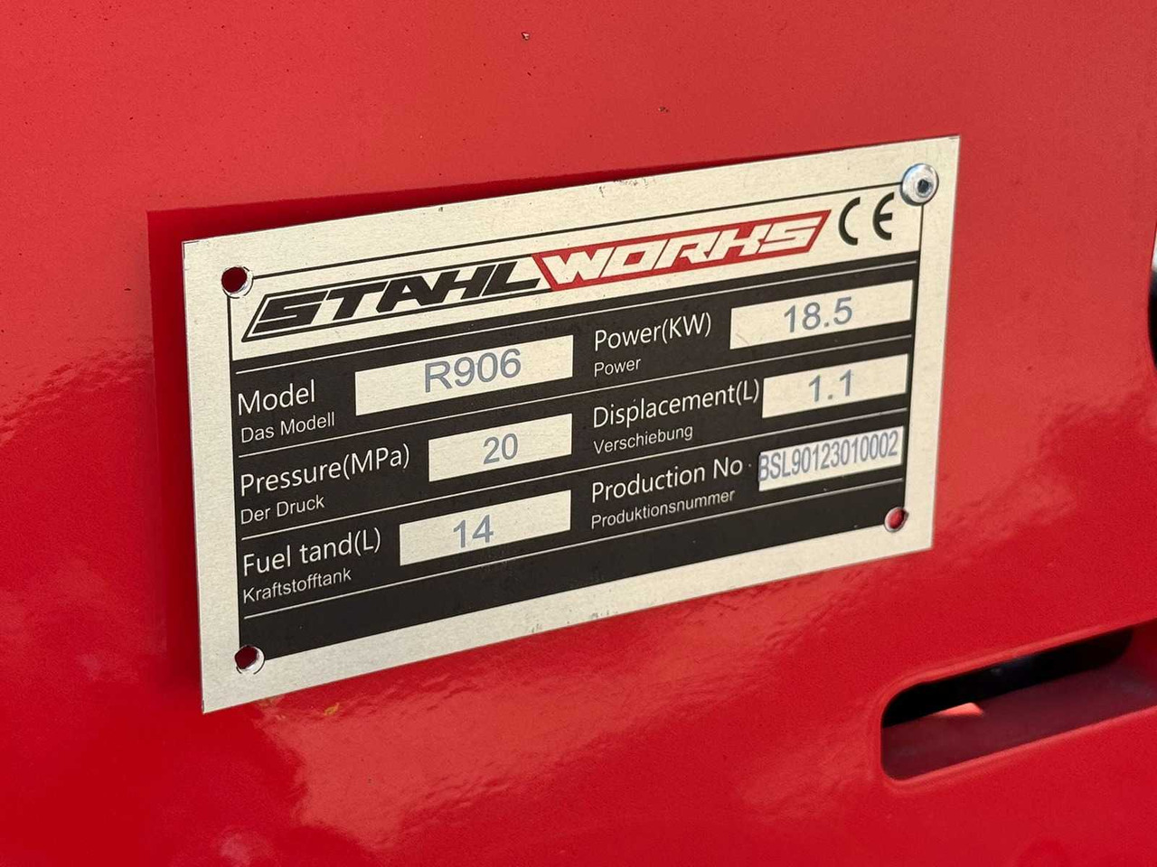 Wiellader Stahlworks R906
