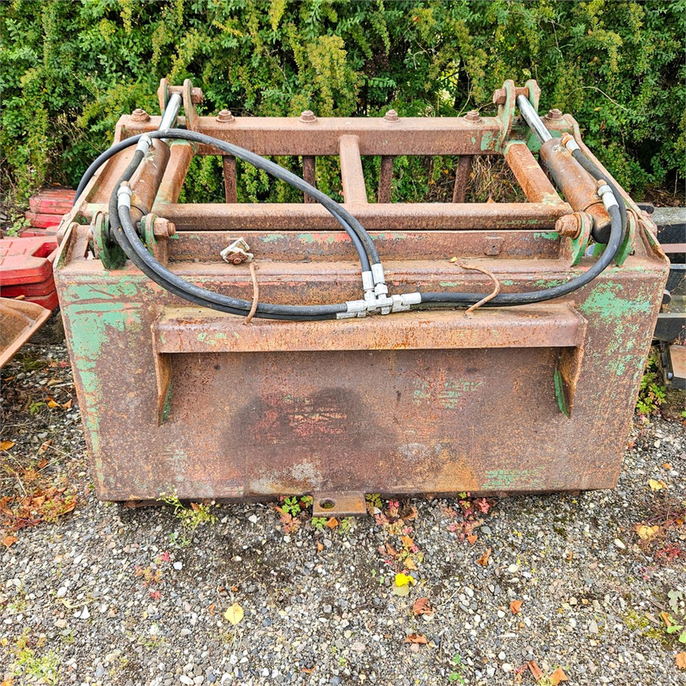 Wiellader Striegel 300 DYA 37PS