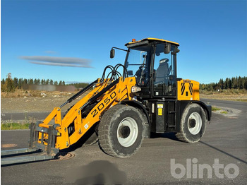 Wiellader  Swekip 2050 inklusive långgafflar och planeringsskopa