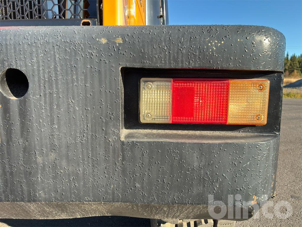 Wiellader Swekip 2050 inklusive långgafflar och planeringsskopa