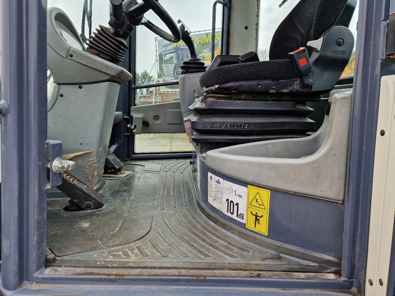 Wiellader Terex TL80 met 1704 uur
