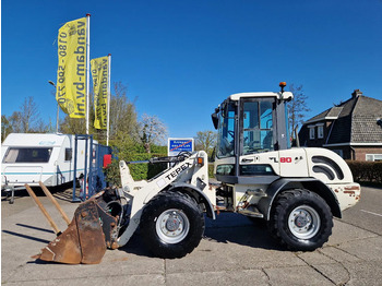 Wiellader Terex TL80 palletvorken en 4in1-bak