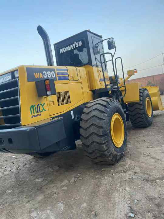 Wiellader Used Komatsu WA380-3 Front Loader in Very Good Condition Strong Power komatsu 380 Wheel Loader Low Price Hot Sale
