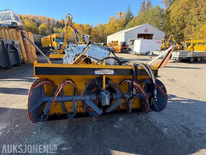 Wiellader VINTERMASKIN 2019 Vilakone wille 865 hjullaster - Vingeplog - Snøfreser - Strøskuffe