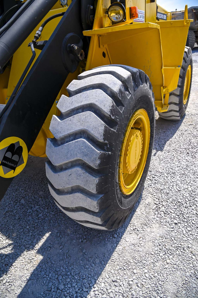 Wiellader VOLVO BM4300