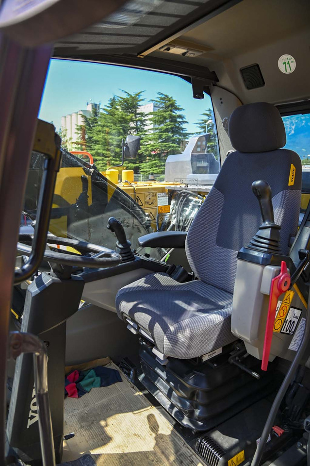 Wiellader VOLVO EWR150E