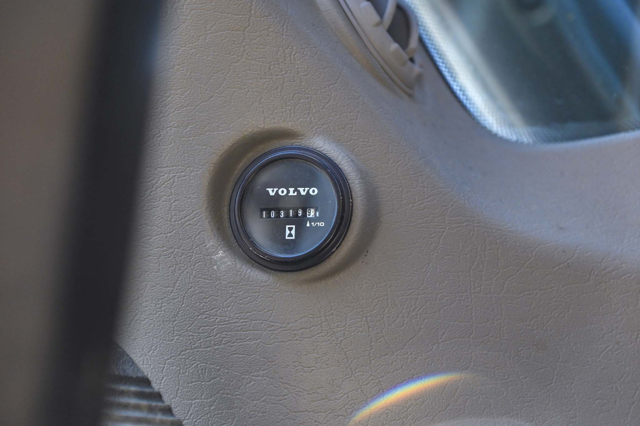 Wiellader VOLVO EWR150E