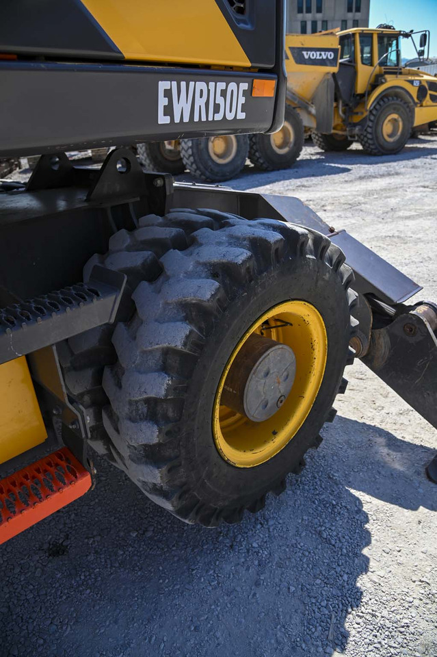 Wiellader VOLVO EWR150E