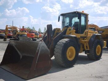VOLVO L120 - wiellader