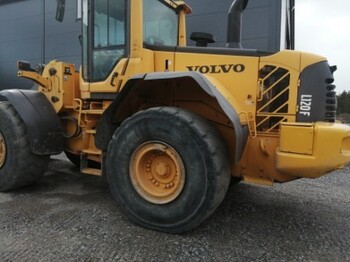 VOLVO L120F - wiellader