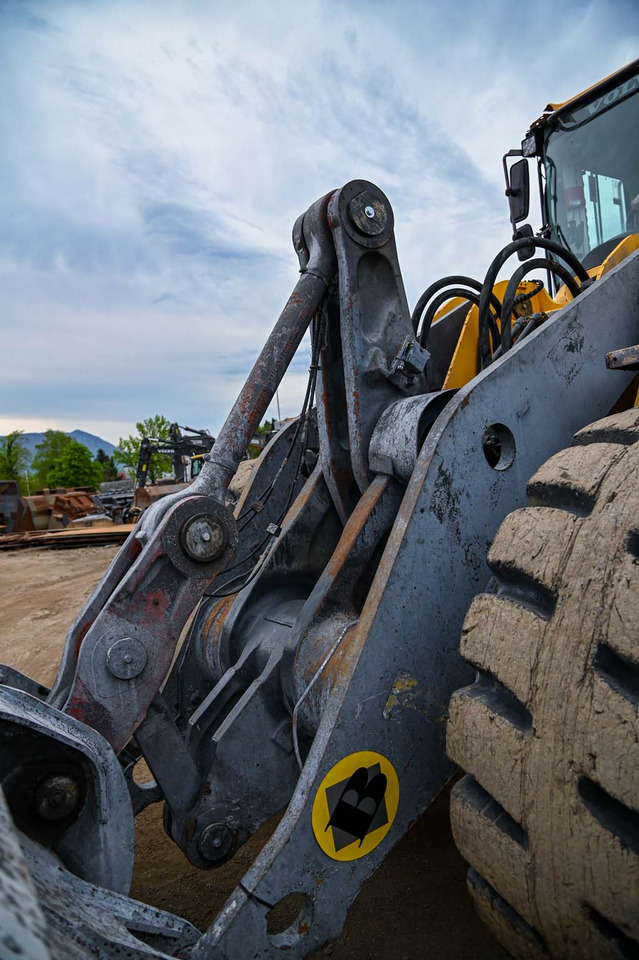 Wiellader VOLVO L180G