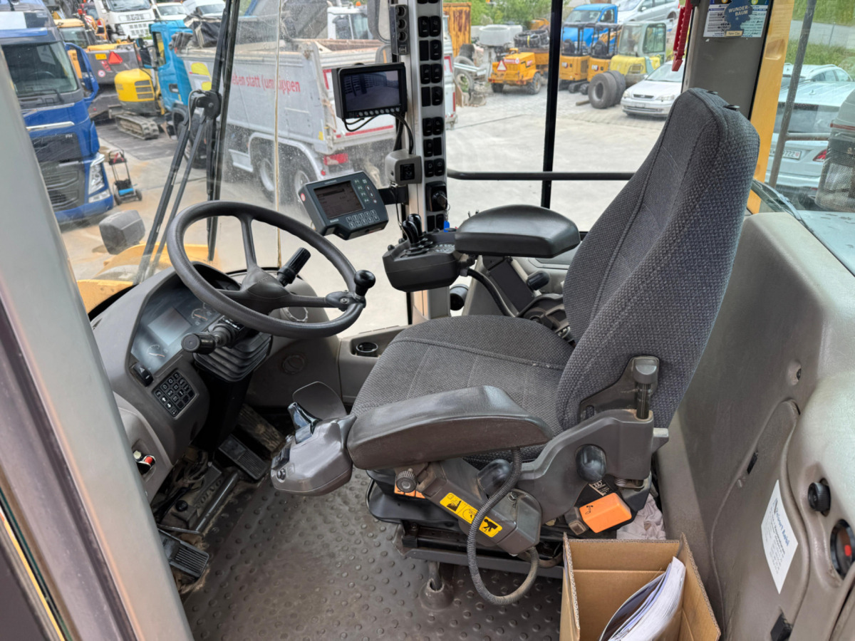 Wiellader VOLVO L180G