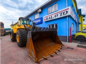 VOLVO L220E - wiellader