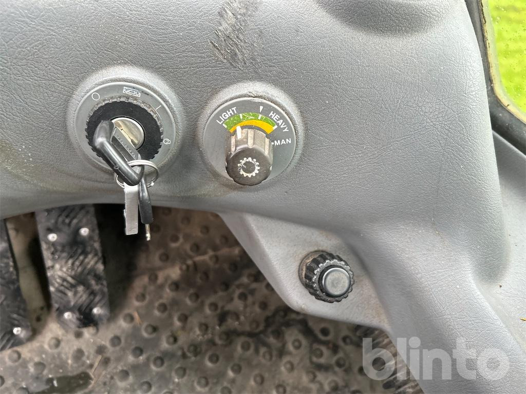 Wiellader VOLVO L70D Med Redskap