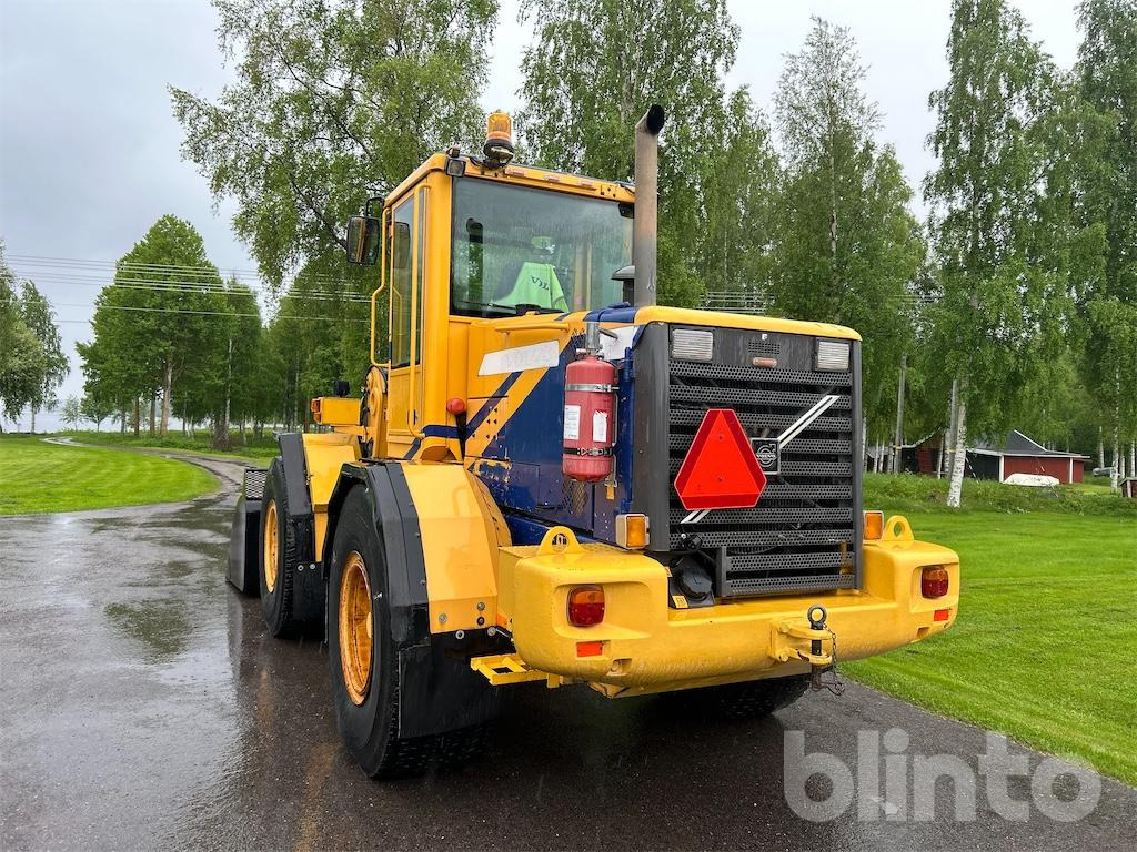 Wiellader VOLVO L70D Med Redskap